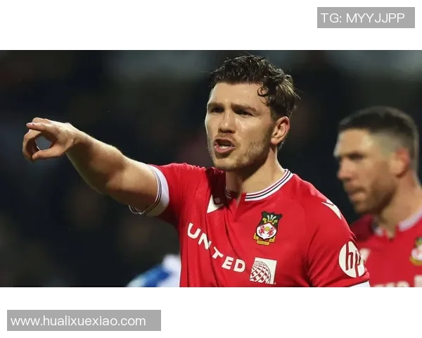 足球明星与好莱坞巨星的魅力交汇:运动与娱乐的完美融合之旅 足球明星与好莱坞巨星的魅力交汇:运动与娱乐的完美融合之旅