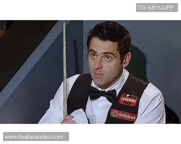 塞尔比对足球明星的热爱与追随揭示了体育界的跨界魅力与影响力 塞尔比对足球明星的热爱与追随揭示了体育界的跨界魅力与影响力